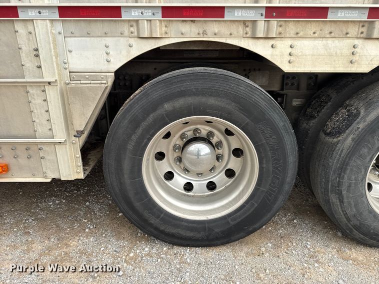 image for item ET6382 2019 Wilson PSDCL-402 livestock trailer