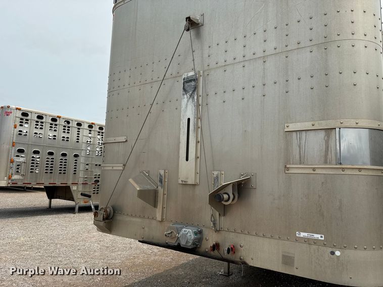 image for item ET6383 2019 Wilson PSDCL-402 livestock trailer