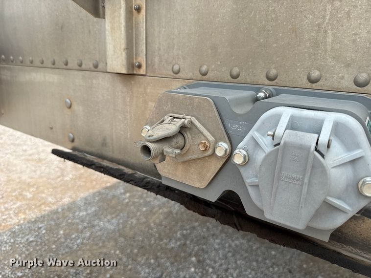 image for item ET6383 2019 Wilson PSDCL-402 livestock trailer