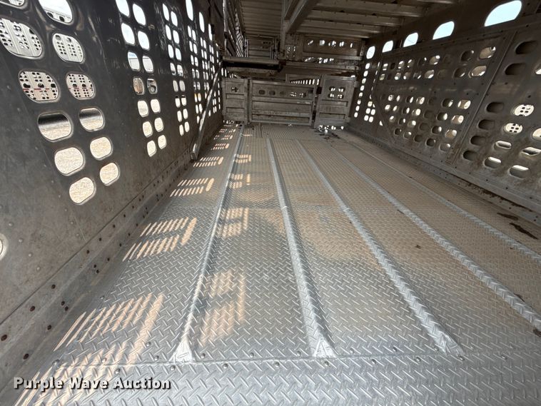image for item ET6383 2019 Wilson PSDCL-402 livestock trailer