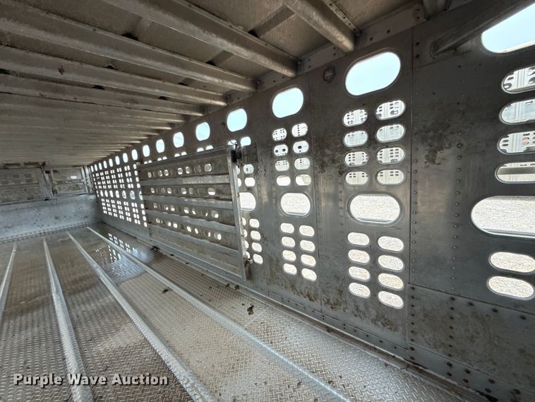 image for item ET6383 2019 Wilson PSDCL-402 livestock trailer