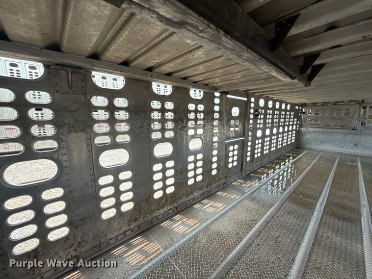 image for item ET6383 2019 Wilson PSDCL-402 livestock trailer