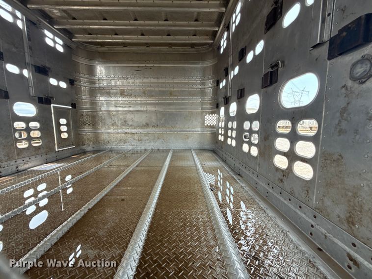 image for item ET6383 2019 Wilson PSDCL-402 livestock trailer