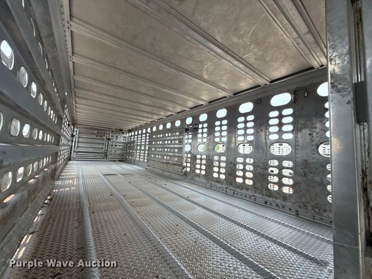 image for item ET6383 2019 Wilson PSDCL-402 livestock trailer