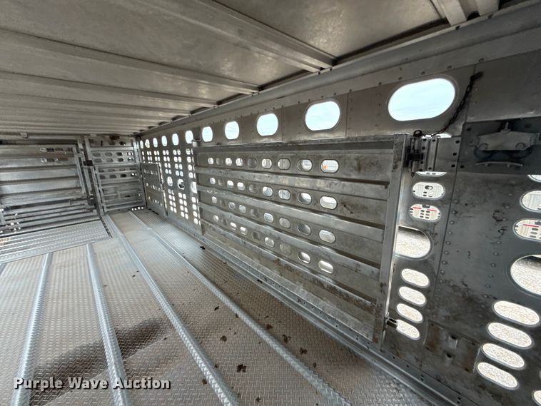 image for item ET6383 2019 Wilson PSDCL-402 livestock trailer