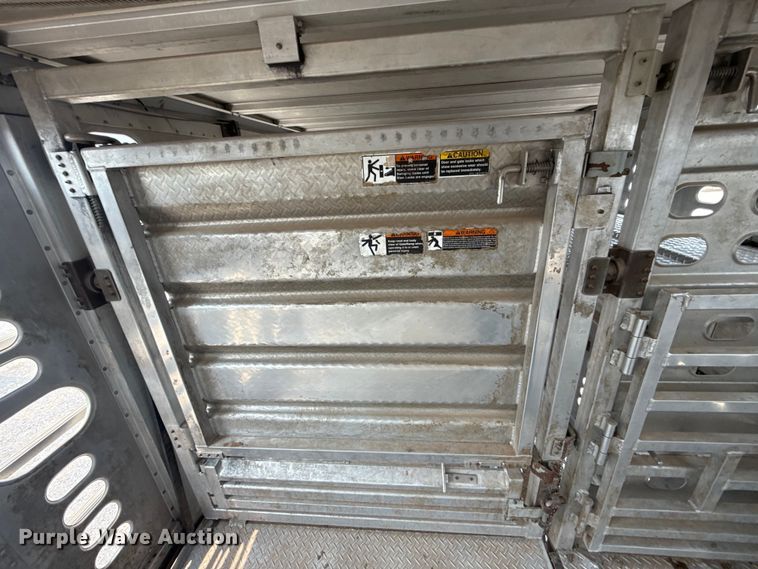 image for item ET6383 2019 Wilson PSDCL-402 livestock trailer