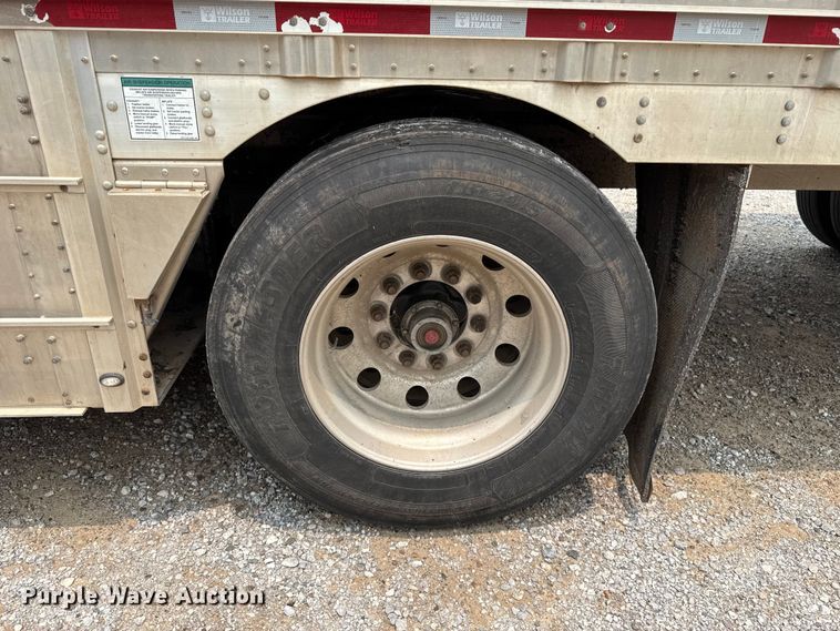 image for item ET6383 2019 Wilson PSDCL-402 livestock trailer