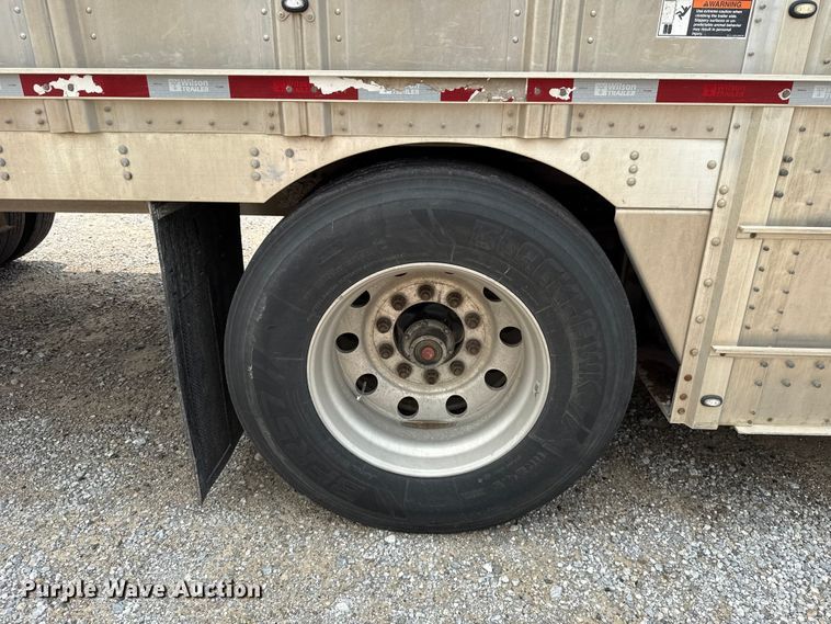 image for item ET6383 2019 Wilson PSDCL-402 livestock trailer