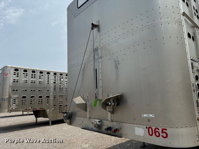 image for item ET6384 2019 Wilson PSDCL-402 livestock trailer