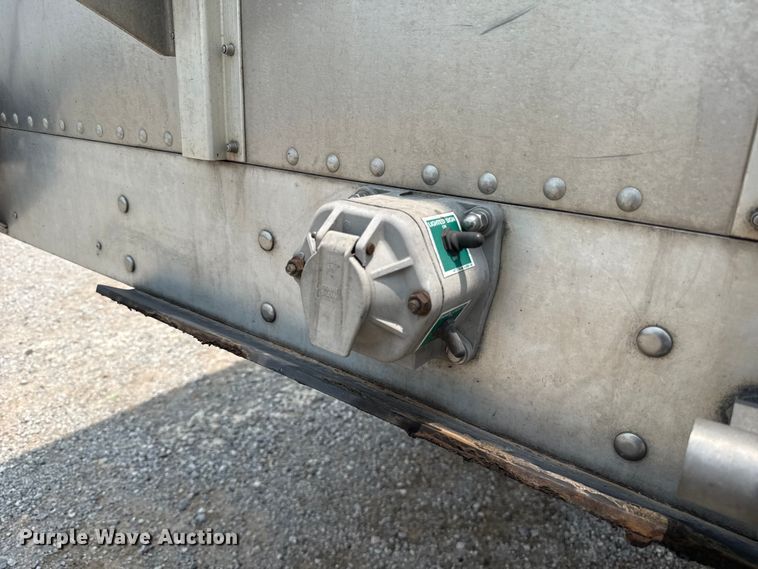 image for item ET6384 2019 Wilson PSDCL-402 livestock trailer
