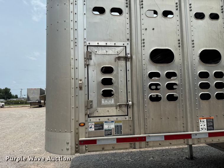 image for item ET6384 2019 Wilson PSDCL-402 livestock trailer