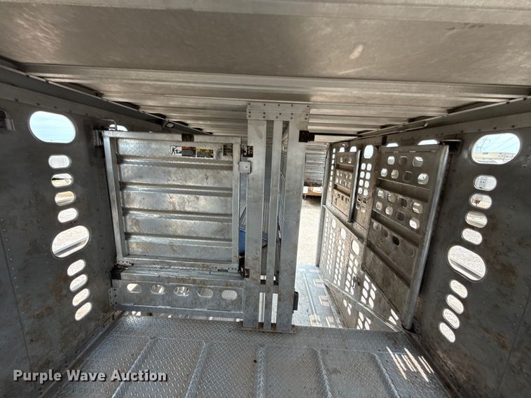 image for item ET6384 2019 Wilson PSDCL-402 livestock trailer