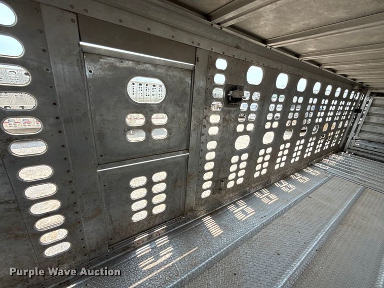 image for item ET6384 2019 Wilson PSDCL-402 livestock trailer