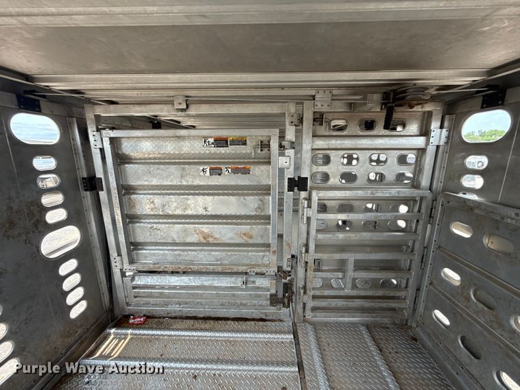 image for item ET6384 2019 Wilson PSDCL-402 livestock trailer