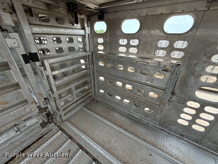 image for item ET6384 2019 Wilson PSDCL-402 livestock trailer