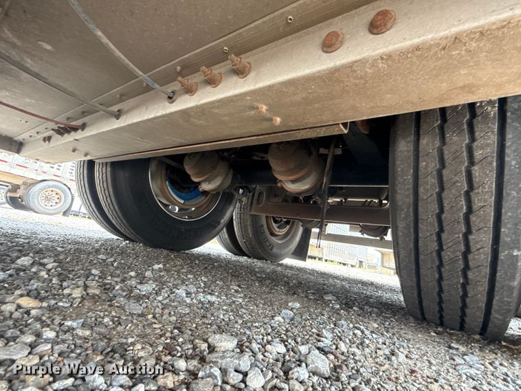 image for item ET6384 2019 Wilson PSDCL-402 livestock trailer