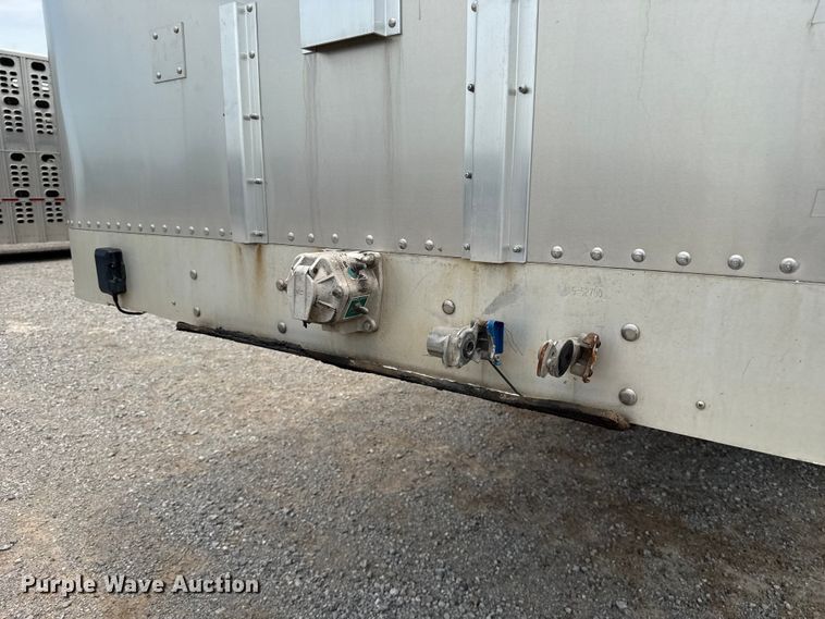 image for item ET6386 2017 Wilson PSDCL-402 livestock trailer