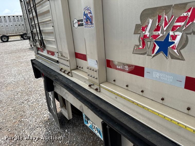 image for item ET6386 2017 Wilson PSDCL-402 livestock trailer