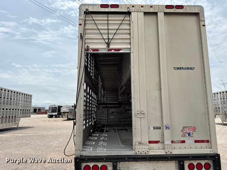 image for item ET6386 2017 Wilson PSDCL-402 livestock trailer