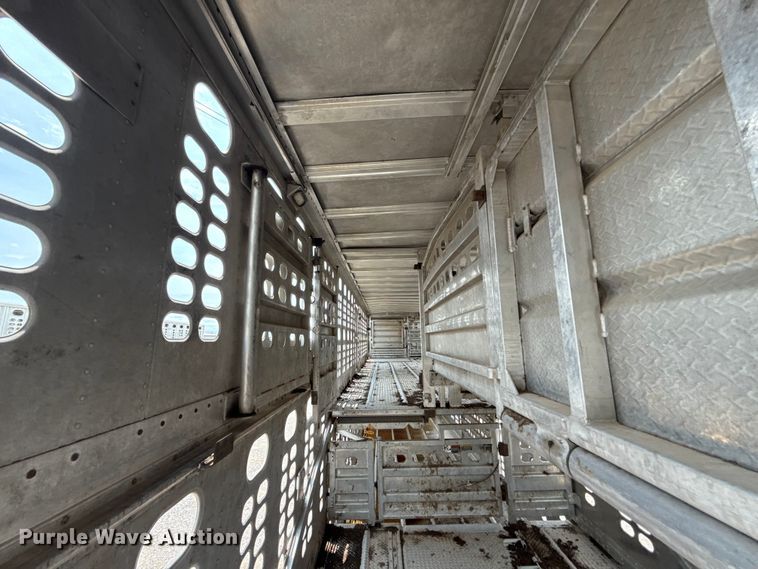 image for item ET6386 2017 Wilson PSDCL-402 livestock trailer