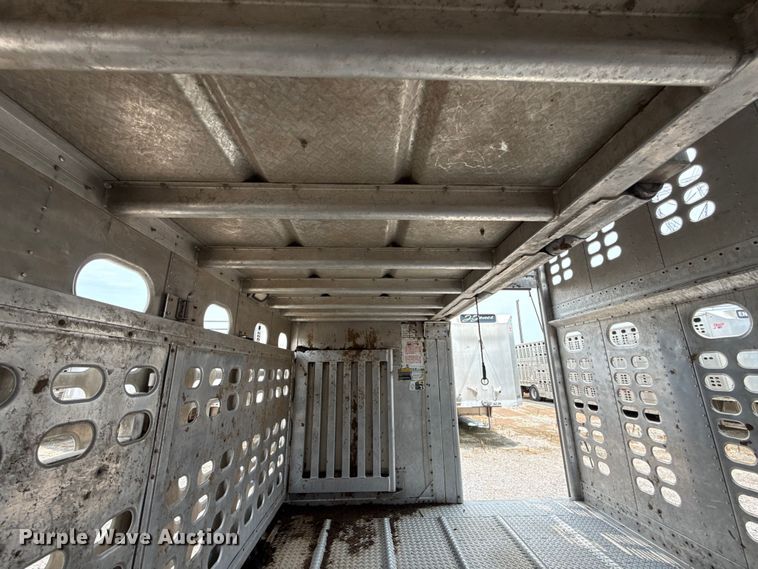 image for item ET6386 2017 Wilson PSDCL-402 livestock trailer