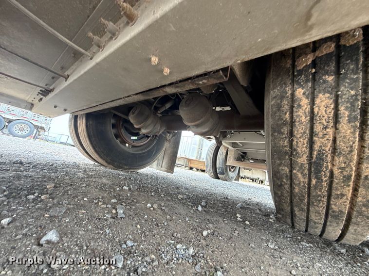 image for item ET6386 2017 Wilson PSDCL-402 livestock trailer