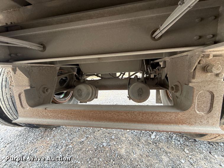 image for item ET6386 2017 Wilson PSDCL-402 livestock trailer