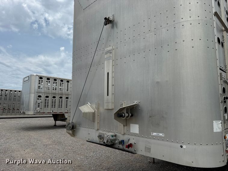 image for item ET6387 2019 Wilson PSDCL-402 livestock trailer