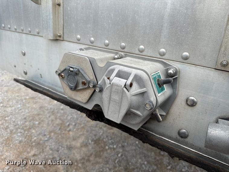 image for item ET6387 2019 Wilson PSDCL-402 livestock trailer