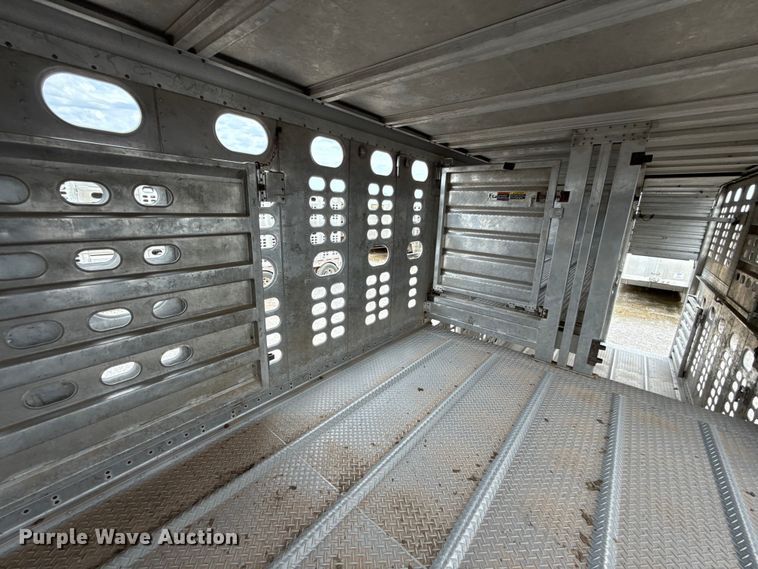 image for item ET6387 2019 Wilson PSDCL-402 livestock trailer