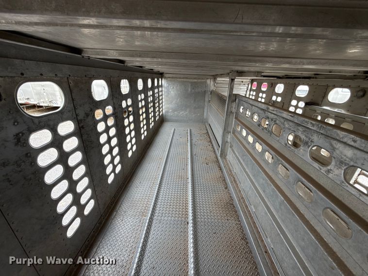 image for item ET6387 2019 Wilson PSDCL-402 livestock trailer