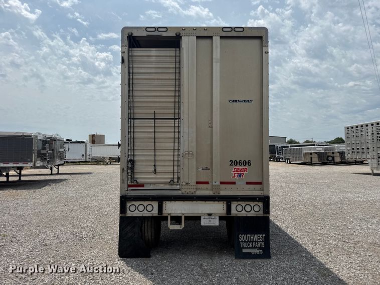 image for item ET6388 2020 Wilson PSDCL-402 livestock trailer