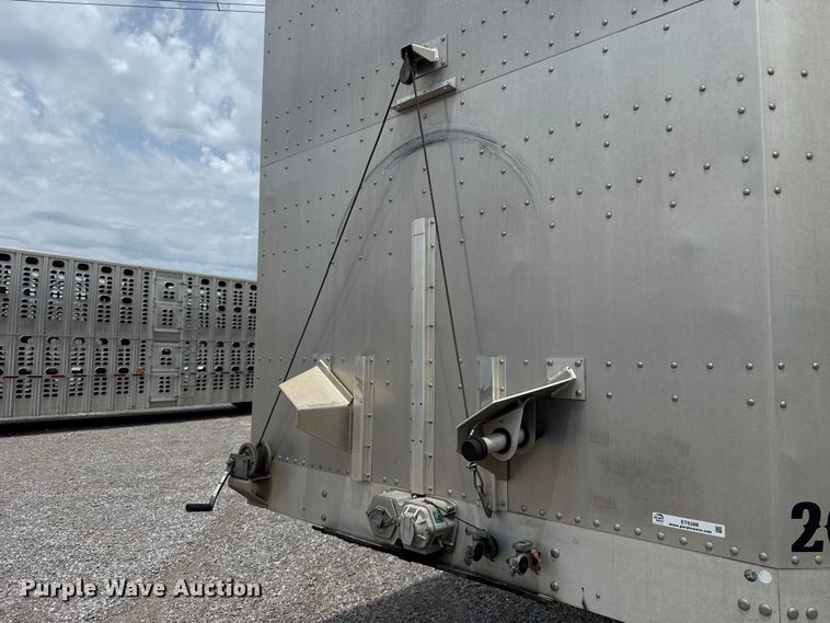 image for item ET6388 2020 Wilson PSDCL-402 livestock trailer