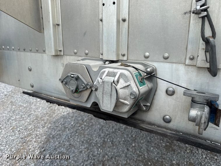 image for item ET6388 2020 Wilson PSDCL-402 livestock trailer