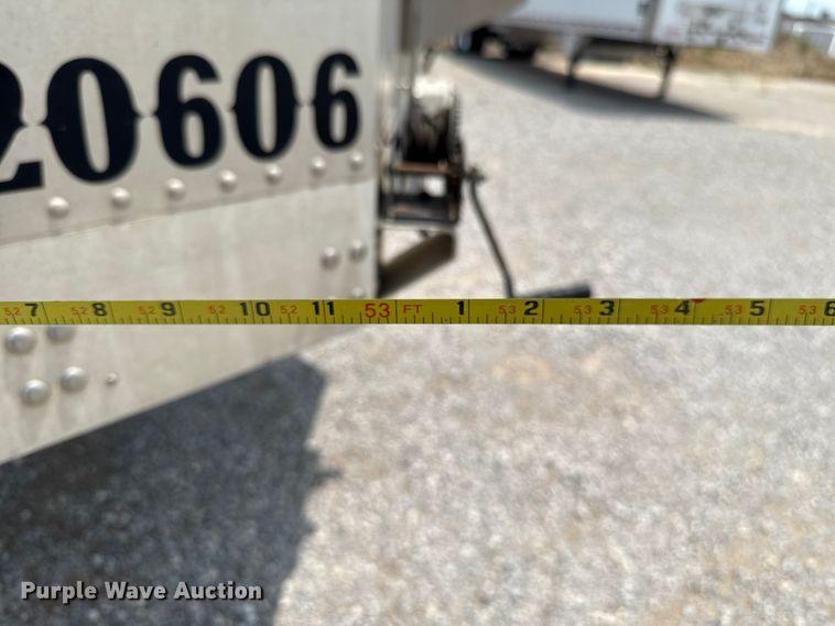 image for item ET6388 2020 Wilson PSDCL-402 livestock trailer