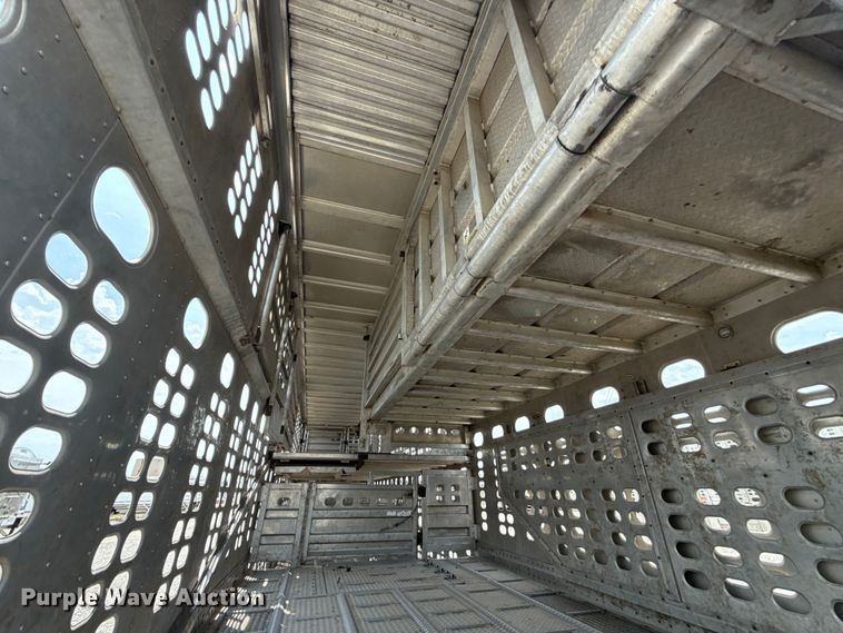 image for item ET6388 2020 Wilson PSDCL-402 livestock trailer