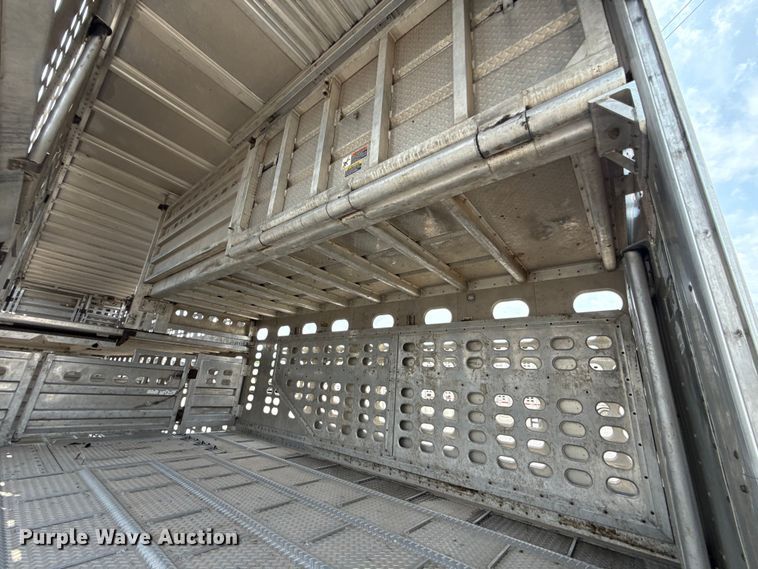 image for item ET6388 2020 Wilson PSDCL-402 livestock trailer