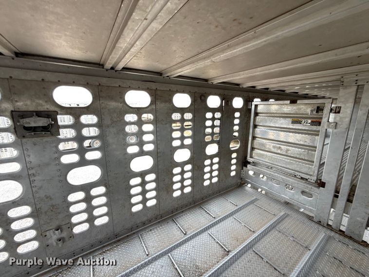 image for item ET6388 2020 Wilson PSDCL-402 livestock trailer