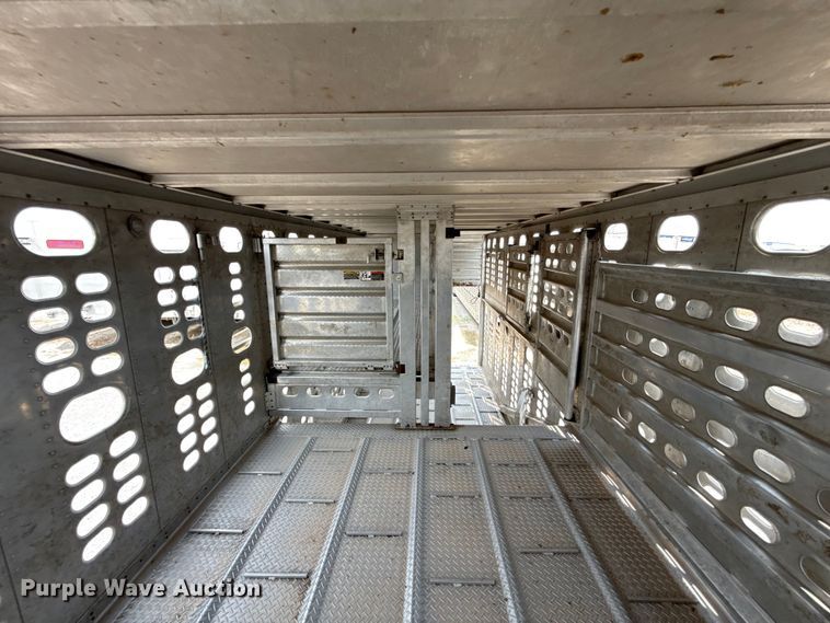image for item ET6388 2020 Wilson PSDCL-402 livestock trailer