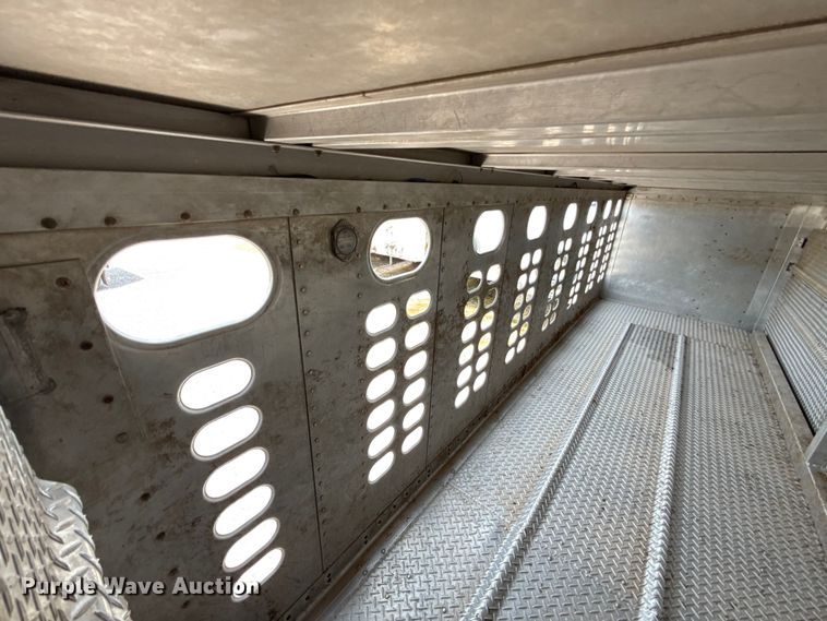 image for item ET6388 2020 Wilson PSDCL-402 livestock trailer