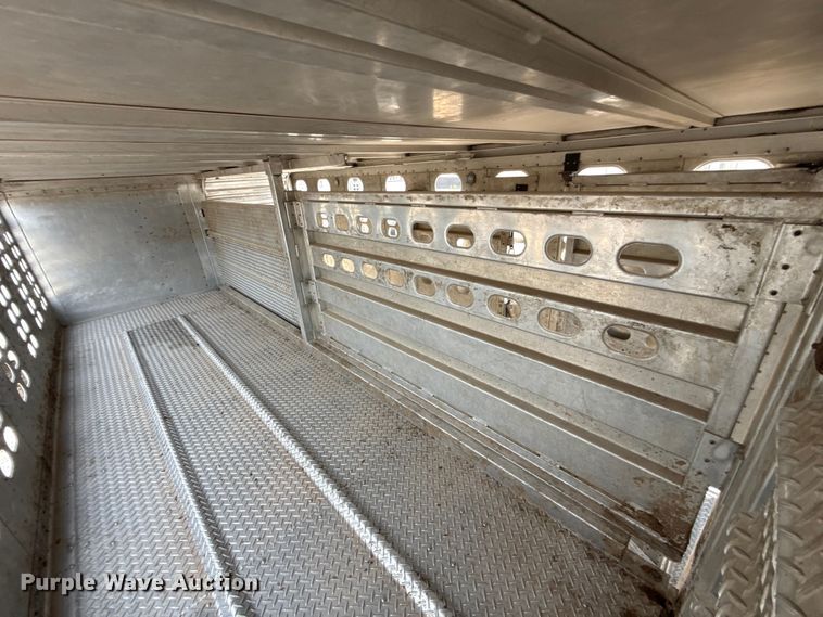 image for item ET6388 2020 Wilson PSDCL-402 livestock trailer