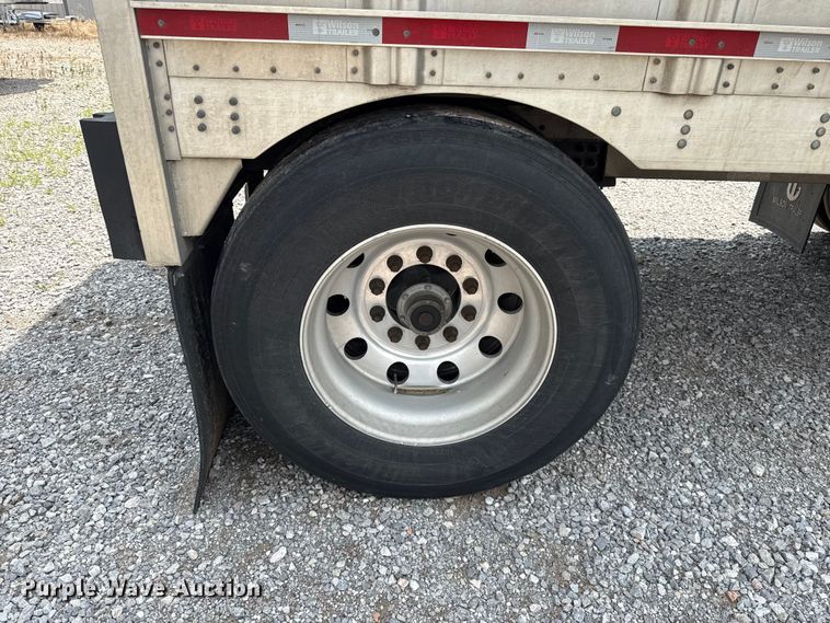 image for item ET6388 2020 Wilson PSDCL-402 livestock trailer