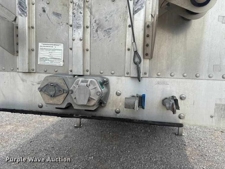 image for item ET6389 2020 Wilson PSDCL-402 livestock trailer