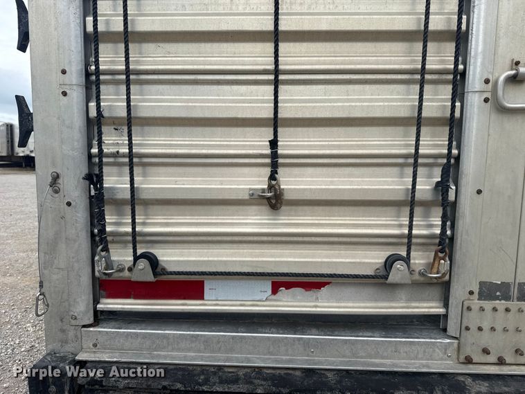 image for item ET6389 2020 Wilson PSDCL-402 livestock trailer