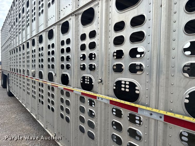image for item ET6389 2020 Wilson PSDCL-402 livestock trailer
