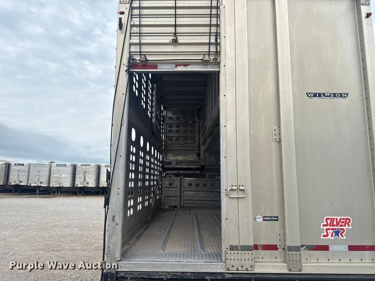 image for item ET6389 2020 Wilson PSDCL-402 livestock trailer