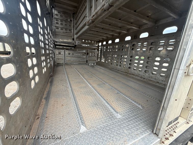 image for item ET6389 2020 Wilson PSDCL-402 livestock trailer