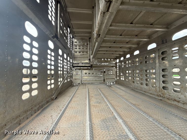image for item ET6389 2020 Wilson PSDCL-402 livestock trailer