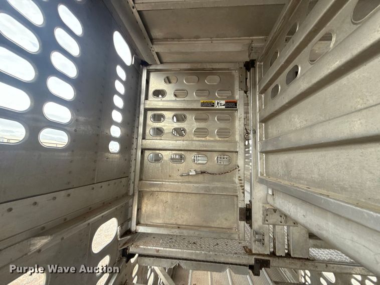 image for item ET6389 2020 Wilson PSDCL-402 livestock trailer