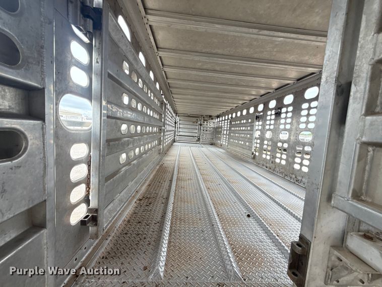 image for item ET6389 2020 Wilson PSDCL-402 livestock trailer